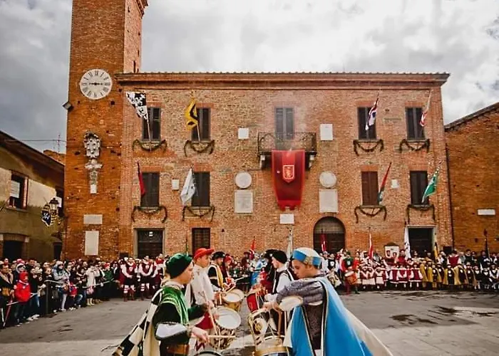 Tuscany Hills - Free Covered Parking Wifi Air Conditioning *