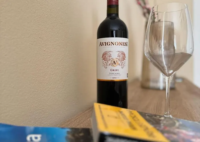 Tuscany Hills - Free Covered Parking Wifi Air Conditioning * 토리타디시에나