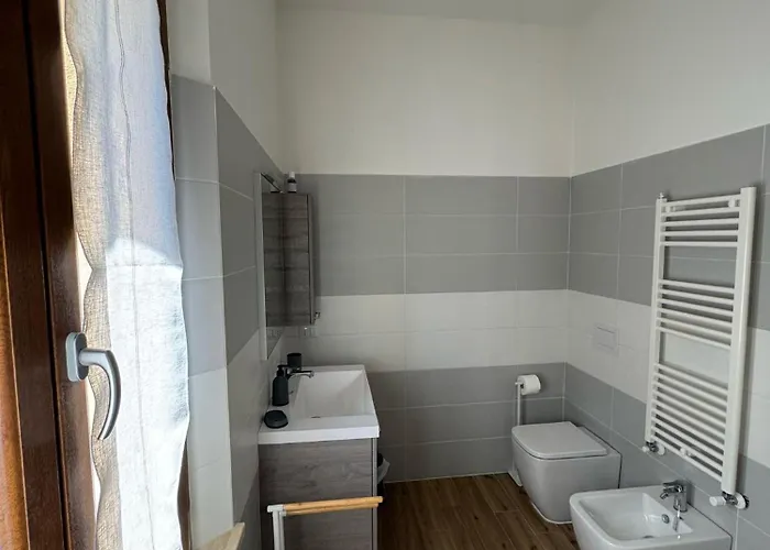 Tuscany Hills - Free Covered Parking Wifi Air Conditioning 펜션 *