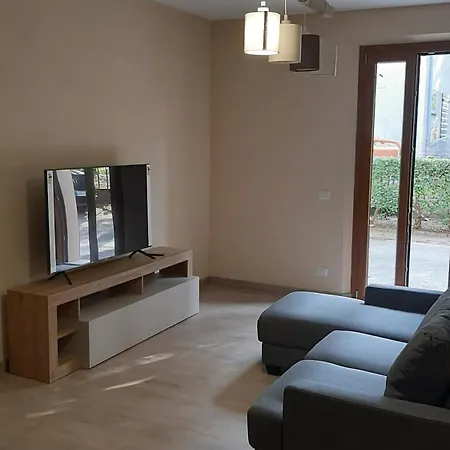 Tuscany Hills - Free Covered Parking Wifi Air Conditioning Holiday home Torrita di Siena
