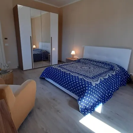 Tuscany Hills - Free Covered Parking Wifi Air Conditioning * Torrita di Siena