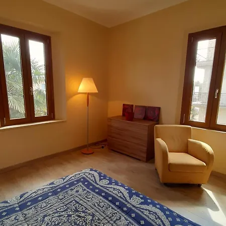 Holiday home Tuscany Hills - Free Covered Parking Wifi Air Conditioning *